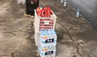 富士康员工徒步返乡前后